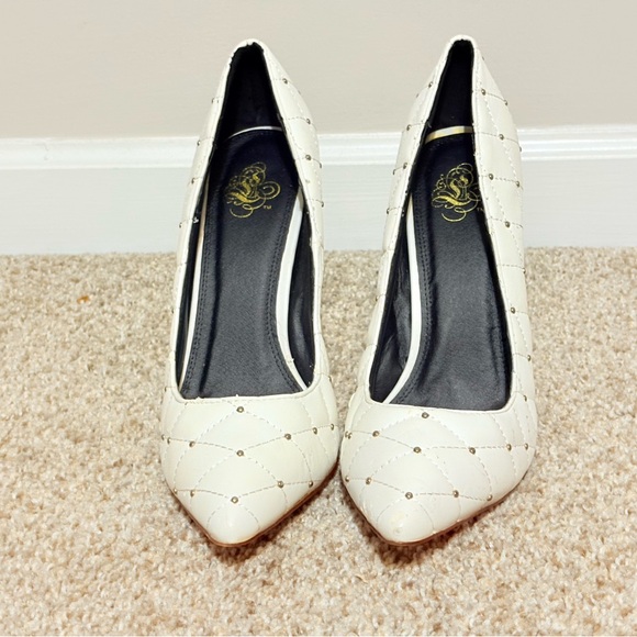 Elegant White Quilted Women's Heels - Picture 2 of 9